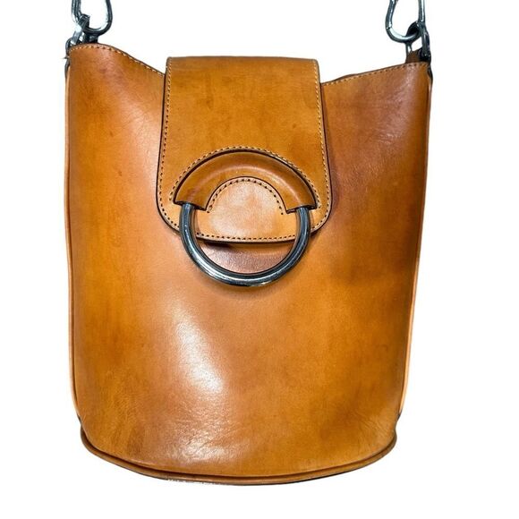 Banana Republic Italian Vachetta Bucket Bag - Picture 5 of 16